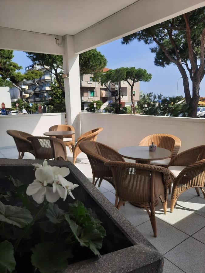 Hotel Giada Silvi Marina Exterior foto